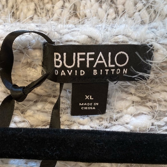 Buffalo David Bitton Sweater NWT - Picture 2 of 6
